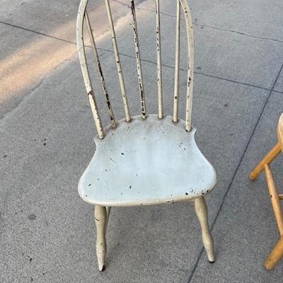 "Shabby-Chic" style chair.