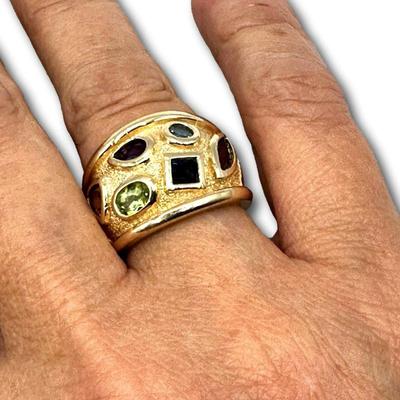 Bid at: https://www.liveauctioneers.com/auctioneer/8187/meadow-lane-auctions/