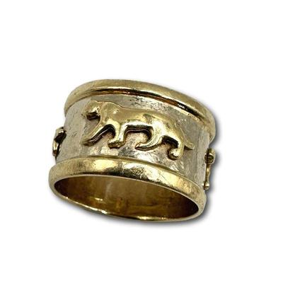 Bid at: https://www.liveauctioneers.com/auctioneer/8187/meadow-lane-auctions/