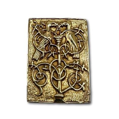Bid at: https://www.liveauctioneers.com/auctioneer/8187/meadow-lane-auctions/