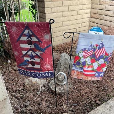 Garden flags 