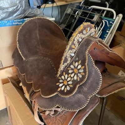 Saddles 