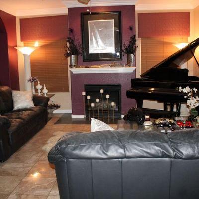 2 Italian Leather sofas Natuzzi Editions