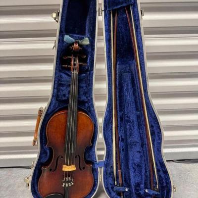 Roth Violin w/ Case & 2 Bows 	