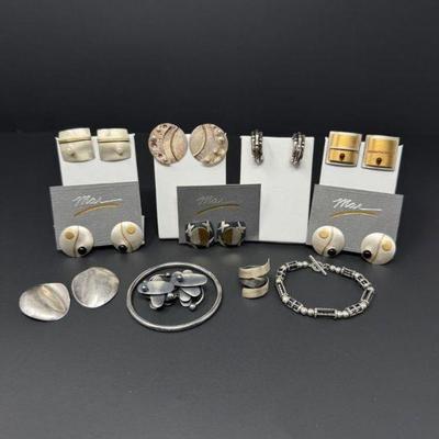 Modernist Silver & Mixed Metal Jewelry Collection: Mar, 925 & Sterling	