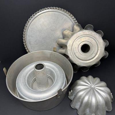 Assorted Vintage Cake & Pie Molds	
