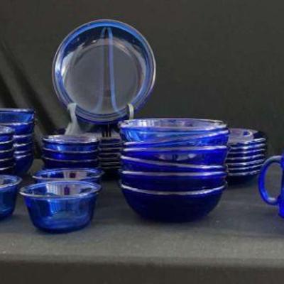 Ot96 vintage blue dishes delight