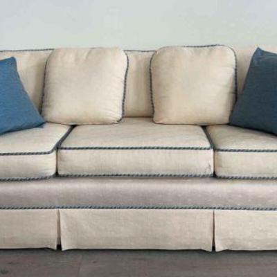 Ot12 textured fabric sofa with accent pillows