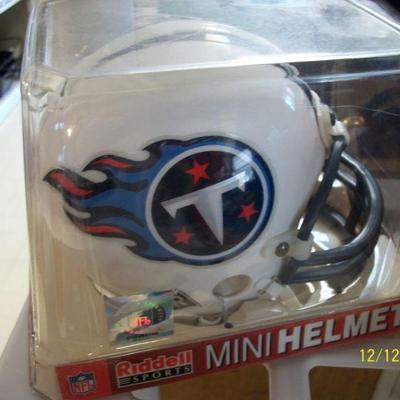 Titans Mini Helmet