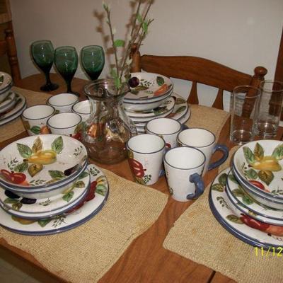 Oneida Vintage Fruit Dishes
