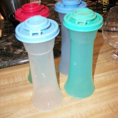 Vintage Tupperware Salt / Pepper