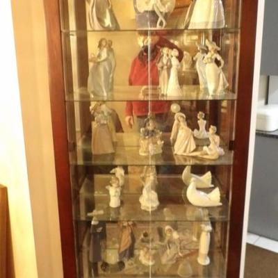 Illuminated Two Door Glass Curio - Over 20 Large Lladros
