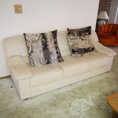 Softaly by Natuzzi Postmodern Leather Sofa