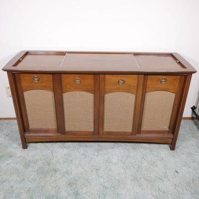 Vintage Magnavox Stereophonic Media Console