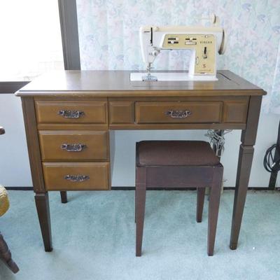 Singer 690U Magic Bobbin Sewing Machine Cabinet & Accessories