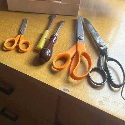 scissors