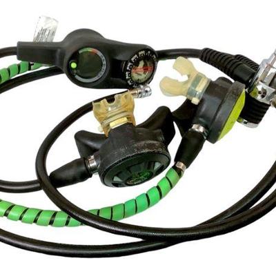 TEWA210 Decor Scuba Diving Regulator Set XP Pacer	Enduro Yoke, Oceanic gauge and unused mouth pieces.
