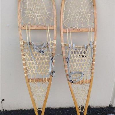 SNOW SHOES