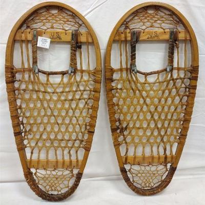 SNOWSHOES