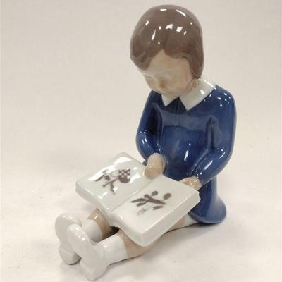 ROYAL COPENHAGEN GIRL WITH BOOK 2247