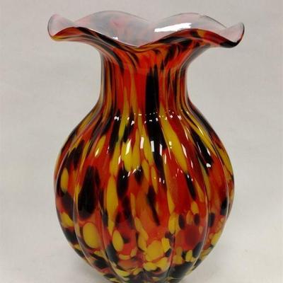 MOTTLED ART GLASS MELLON VASE