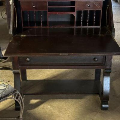 In addition to the three story collectors warehouse, this sale also features the whole house contents of the home including furniture,...