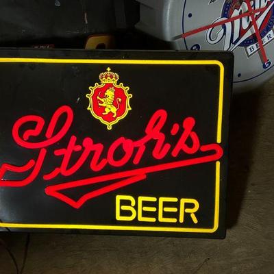 Vintage Stroh's Beer Light Box