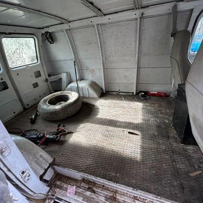 Chevrolet Work Van G Series. Fires up w/ no warning lights. 
