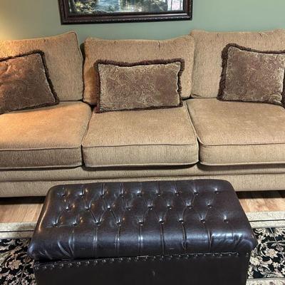 In addition to the three story collectors warehouse, this sale also features the whole house contents of the home including furniture,...