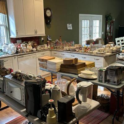 In addition to the three story collectors warehouse, this sale also features the whole house contents of the home including furniture,...