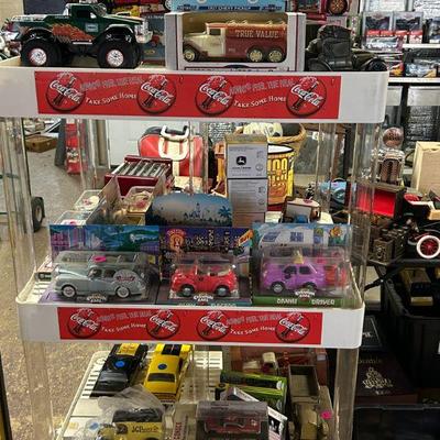 Vintage Die Cast Cars and Collectibles