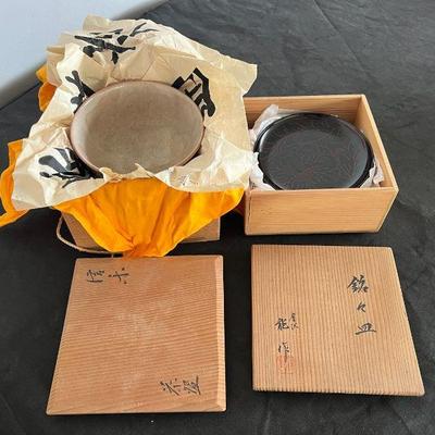 MHT068- Japanese Wooden Boxes With Pottery Bowl & Lacquered Plates