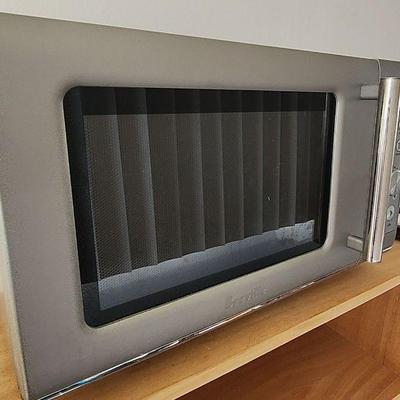 MHT035 - Breville Microwave Oven