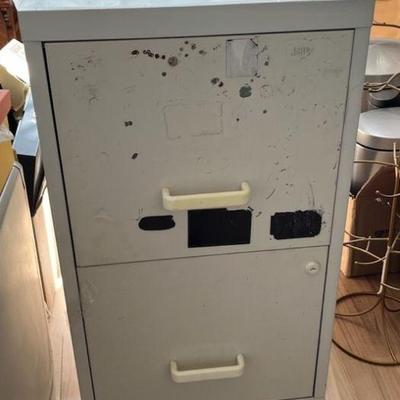 MHT058 White Metal Filing Cabinet 