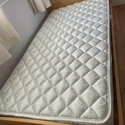 MHT020 - Twin Size Bed With Frame 