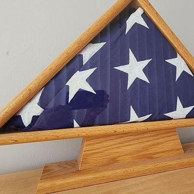 MHT030 - Solid Wood Encased American Memorial Flag