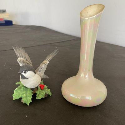 MHT063 - Lenox Figurine & Porcelain Bud Vase