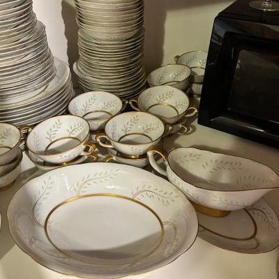 Vintage Seyei Regal China Pearl Rice hand carved in Japan