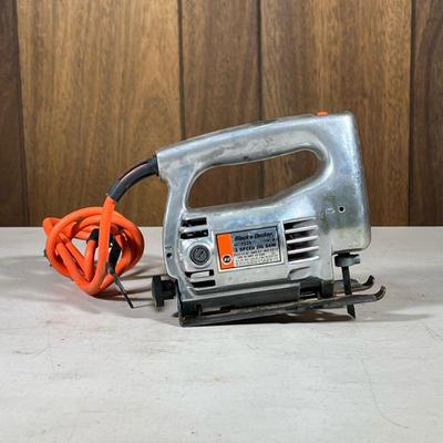 Vintage Black & Decker Jig Saw | 2 speed jig saw, electric.