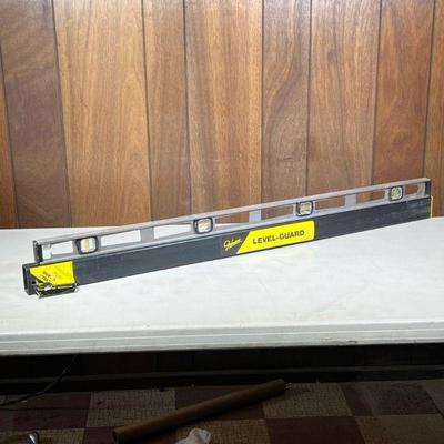 Craftsman 48-inch Aluminum Level | Made in USA in a Johnson level guard box
