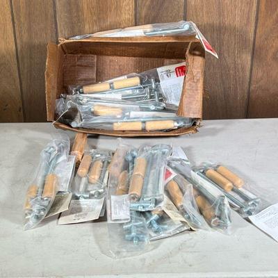 Box Of Handscrew Kits | Leichtung Inc do it yourself hand screw kits.