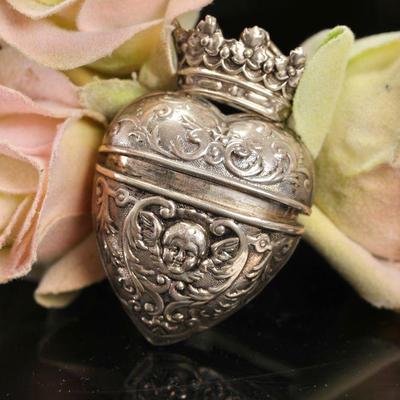 Georgian sterling silver pommander/ snuff bottle