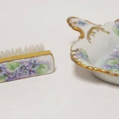 1014	HAND PAINTED PORCELAIN SILENT BUTLER, PORCELAIN DUST PAN & PORCELAIN HANDLED BRUSH, ARTIST SIGNED, PAN APPROXIMATELY 8 1/2 IN X...