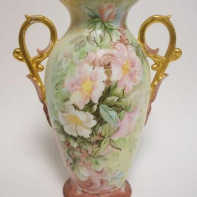 1019	HAND PAINTED PORCELAIN VASE, DOUBLE HANDLED W/IMAGES OF FLOWERS, GILT RIM & HANDLES, APPROXIMATELY 12 IN HIGH
