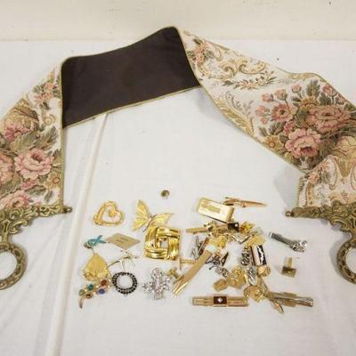 1258	GROUP OF ASSORTED JEWELRY & BUTLER PULL
