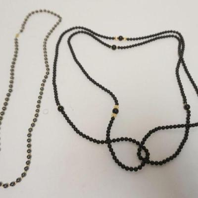 1133	2 ONYX AND GOLD NECKLACES, 1 CLASP MARKED 14K
