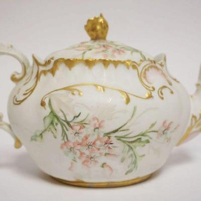 1020	HAND PAINTED LIMOGES TEAPOT PAINTING OF FLOWER W/GILT ACCENT & TRIM, ARTIST SIGNED & DATED 1893, APPROXIMATELY 8 IN X 4 IN X...