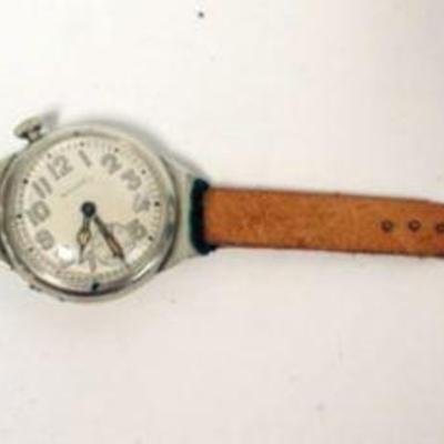 1140	UNUSUAL VINTAGE ANGLE WATCH WITH LEATHER BAND
