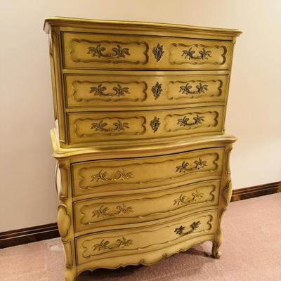 FRENCH CHEST OF DRAWERS