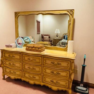 FRENCH BEDROOM SET